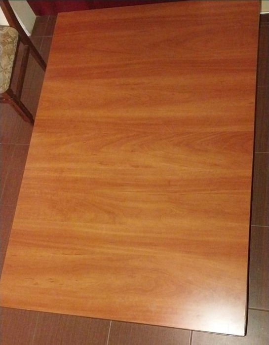 Срочно продаётся офисный стол