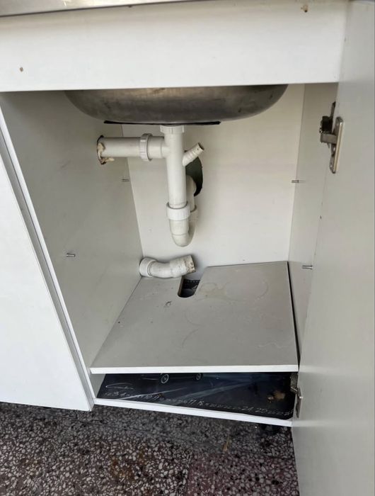 Кухненски шкаф с 2 бр корито на мивка