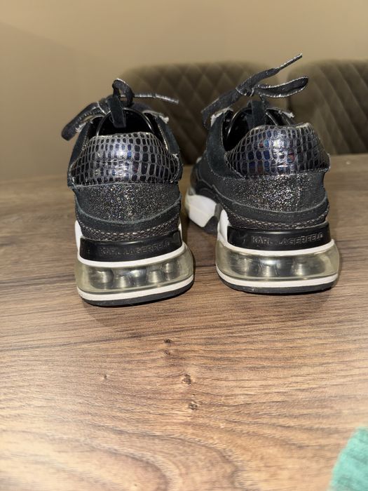 Маратонки Karl Lagerfeld 36 номер