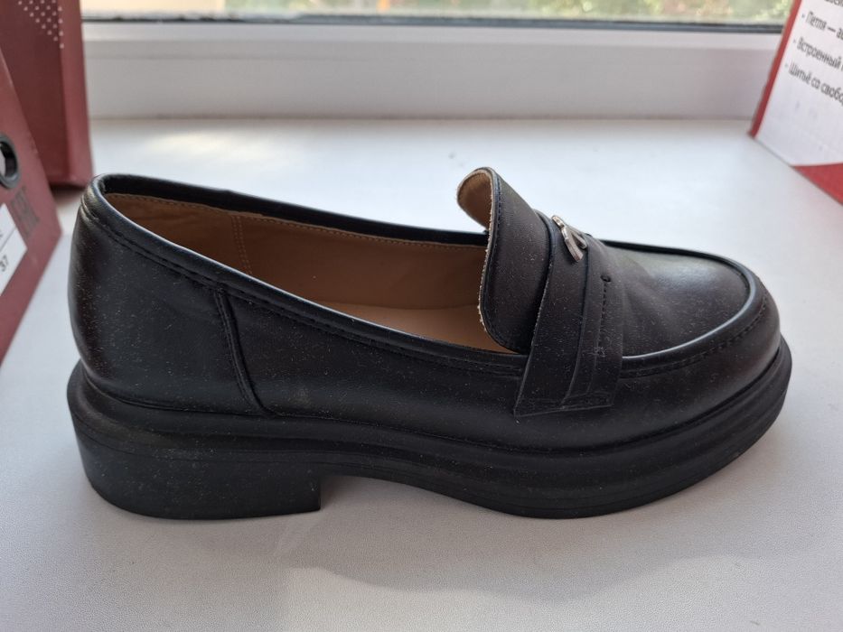 Продам кожанную обувь