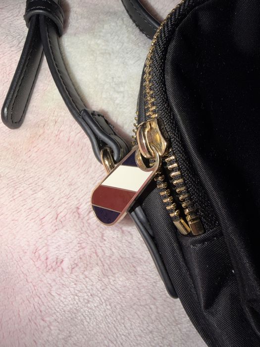 оригинална дамска чанта Tommy Hilfiger