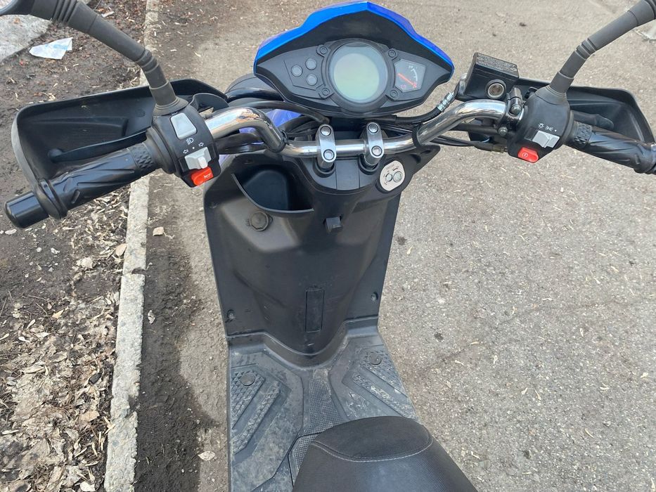 Продам мопед новый