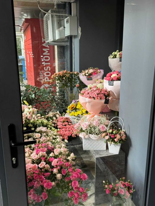 Срочно продается бизнес цветочный магазин + кофейня