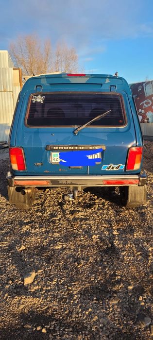 Продам автомобиль нива бронто-21218 фора