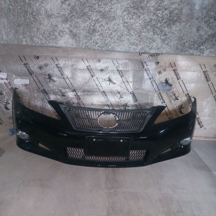 Бампер Lexus IS 300