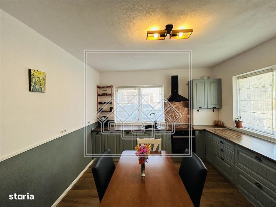Casa moderna, cu 4 camere, 109 mp utili,  211 mp teren