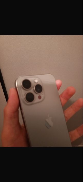 Продам айфон 15 про макс