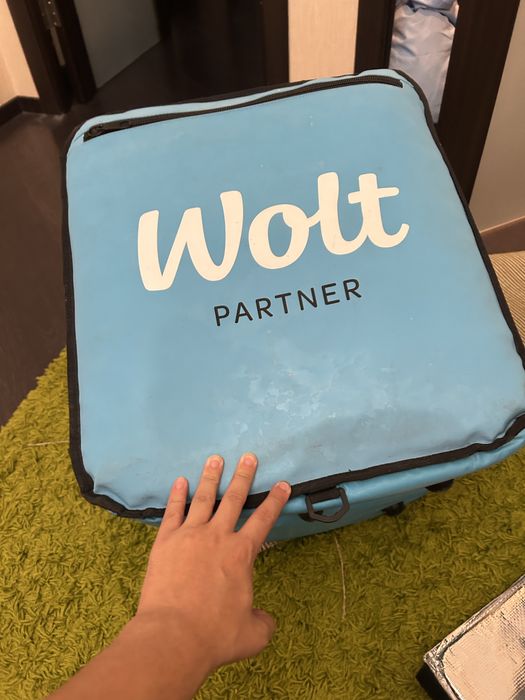 Курьерская сумка Wolt