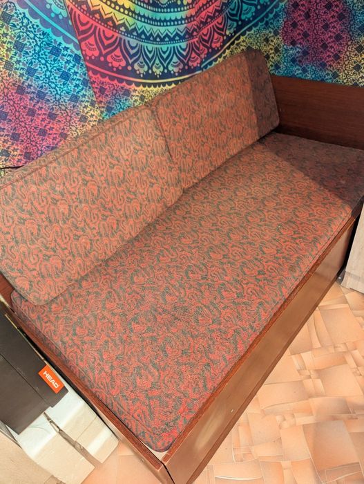 Диван подростковый