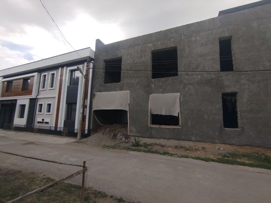 Продаётся Дача хумсан хай-тек каробка для бизнеса