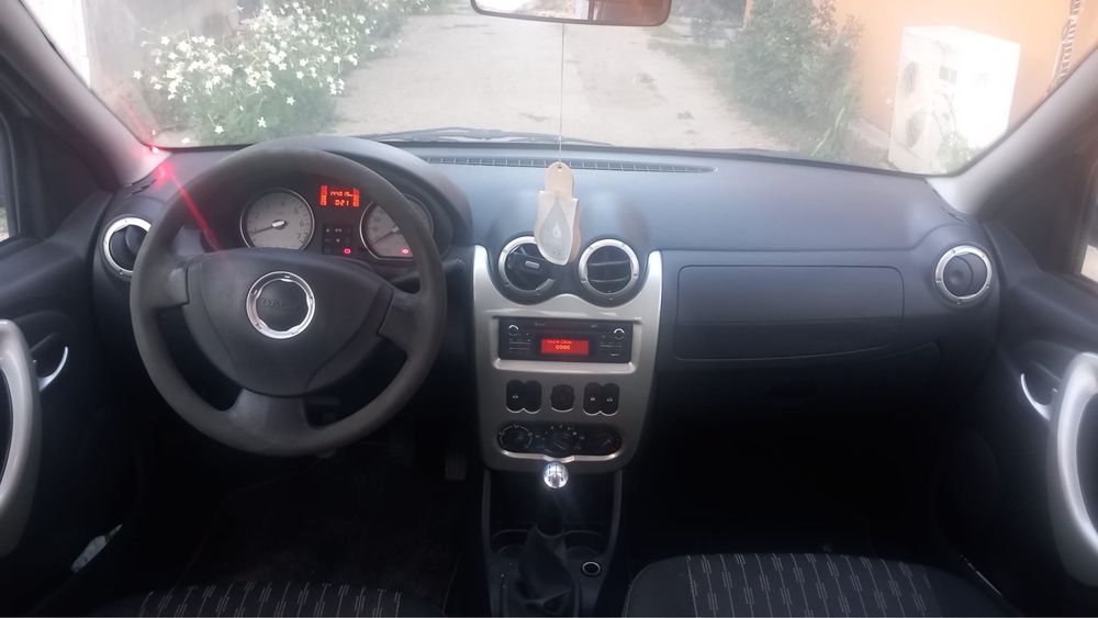 Vand Dacia Logan