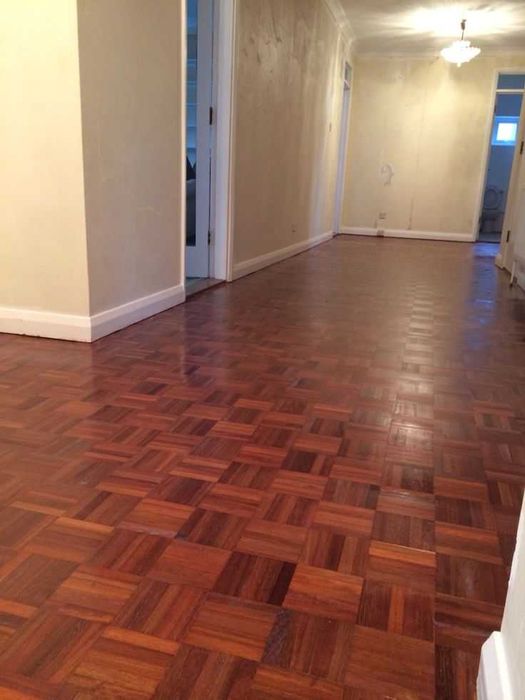 Parchetar, montez, raschetez, paluxez, repar parchet si podele