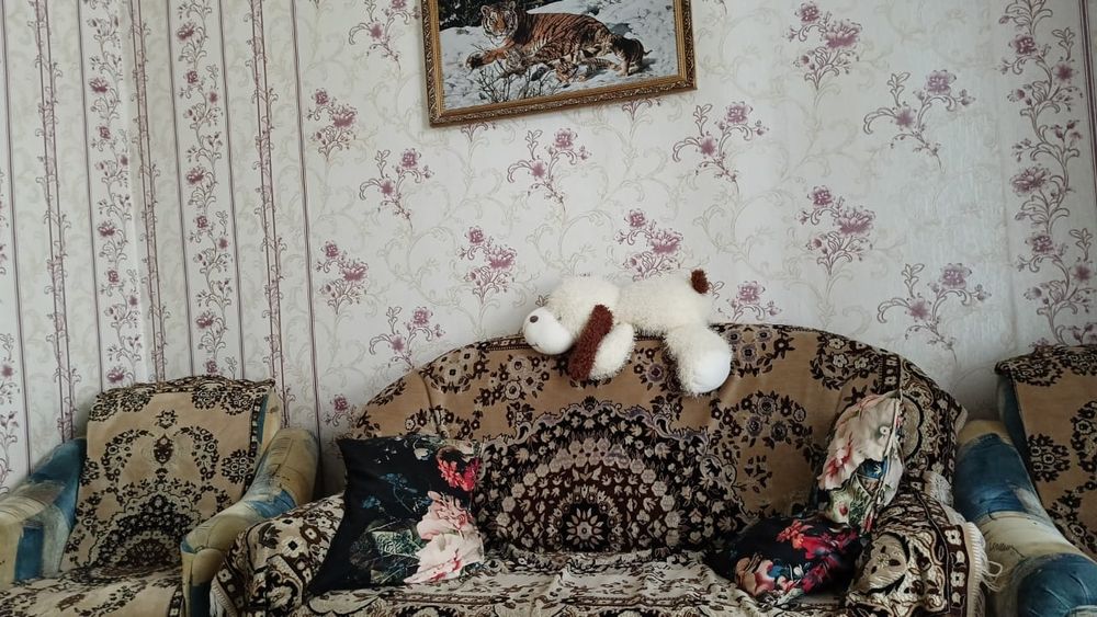 Диван и два кресла