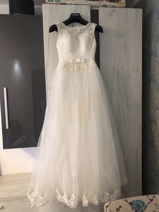 Vand rochie de mireasa marimea xs/s