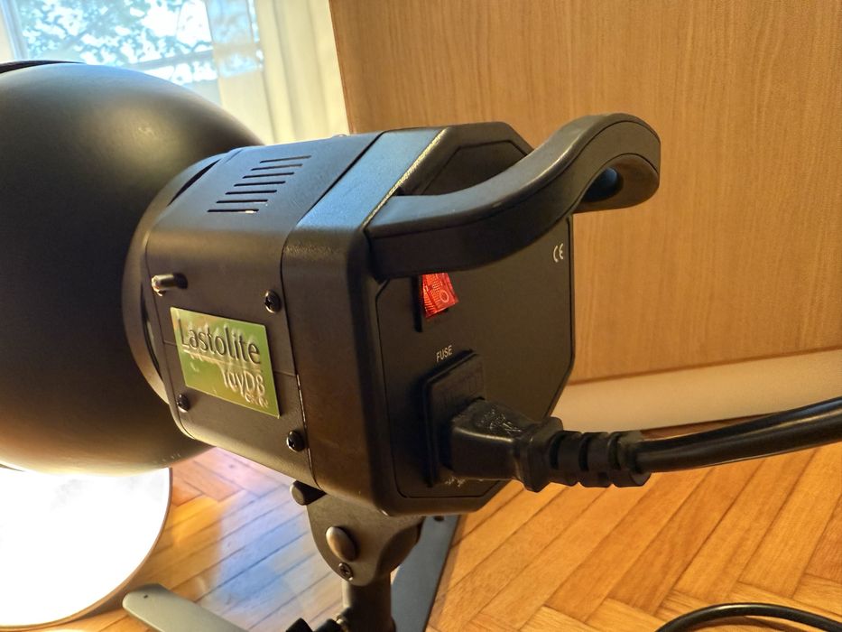 Kit lumini studio Foto video LASTOLITE Roy D8 C3200 UK Manfrotto