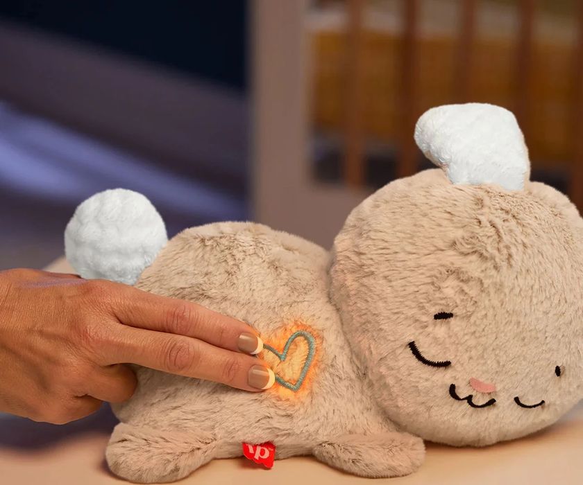 Интерактивна дишаща играчка с бял шум зайче/видра Fisher Price Soothe