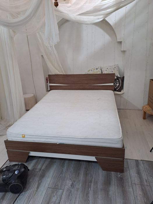 Продам кровать двуспалка