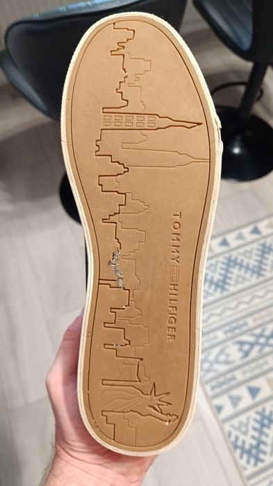 Adidas Tommy Hilfiger piele 43 că noi preț 100 ron