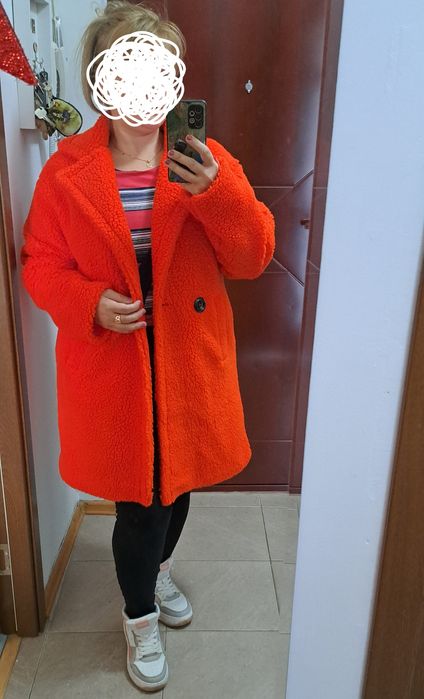 Palton pufos foarte usor