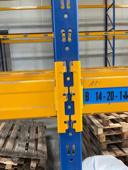 Rafturi industriale metalice Jungheinrich 3000kg/nivel