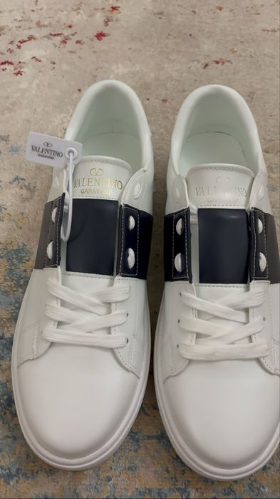 Valentino Garavani 21999