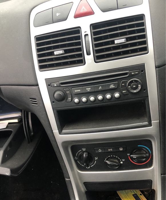 Peugeot 307 facelift 1.4 88 к с на части