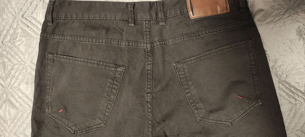 Blugi/Pantaloni Zara