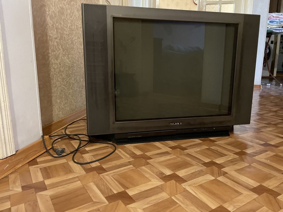 Цветной телевизор Sony