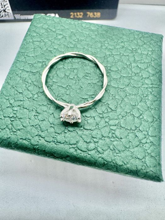 Сребърен пръстен с мойсанит (Диамант) 0.5 карата