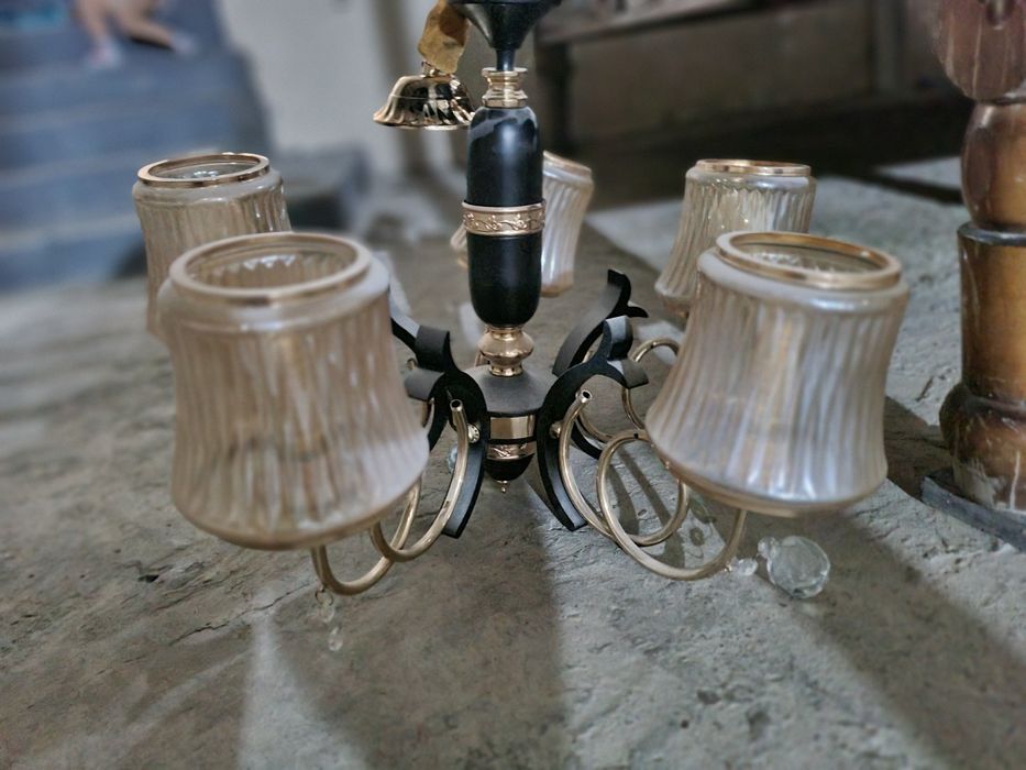 Люстра для дома.