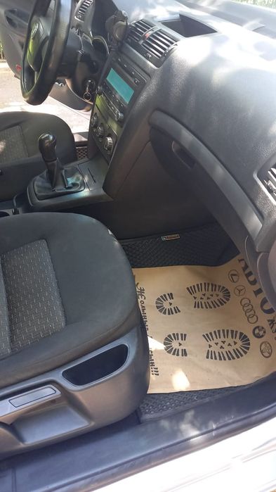 Автомобиль  Skoda