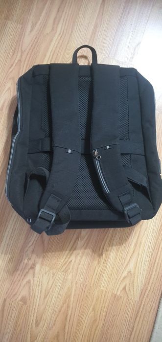 Портфель рюкзак для ноутбука