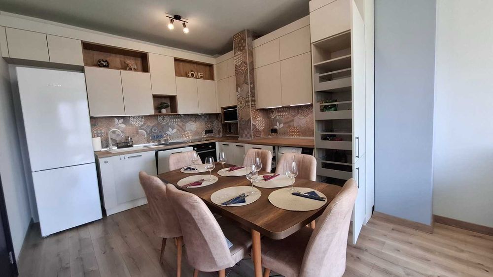 Дава се под наем Двустаен апартамент в Пловдив, Тракия - 63 кв.м за 561 € - Снимка #1