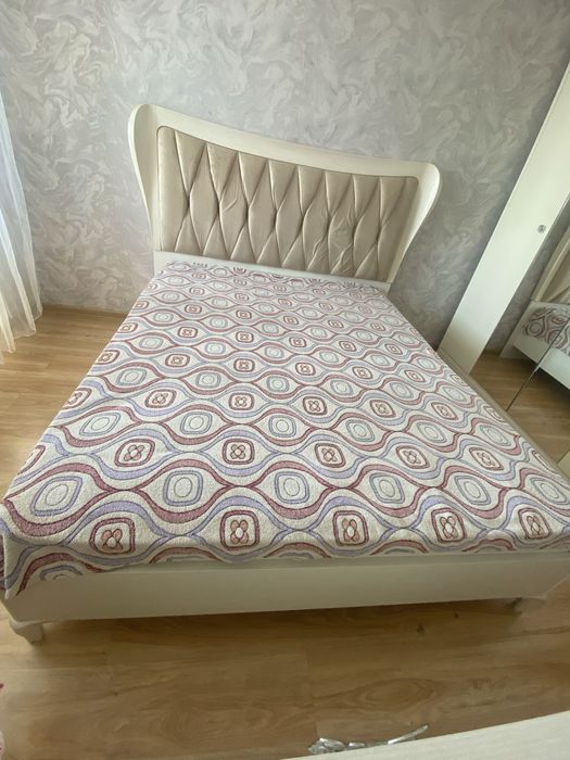 Продам спальный гарнитур «Шатура Опера»