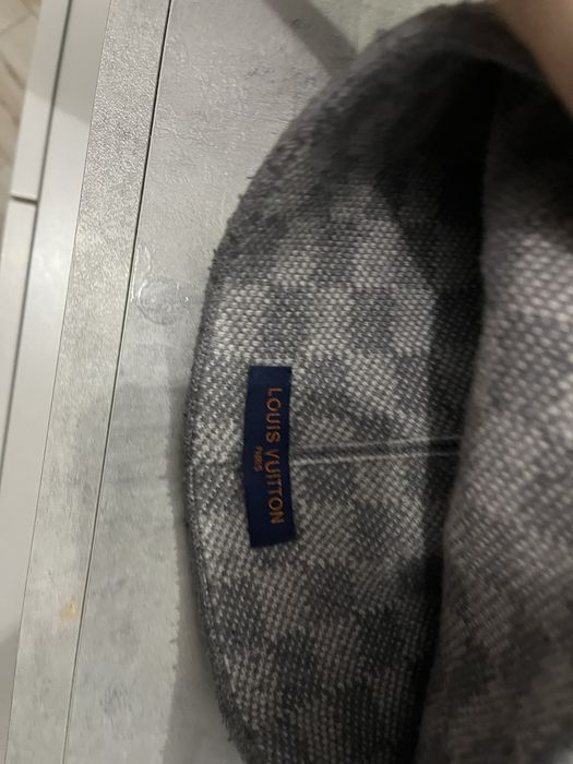 Caciula louis vuitton