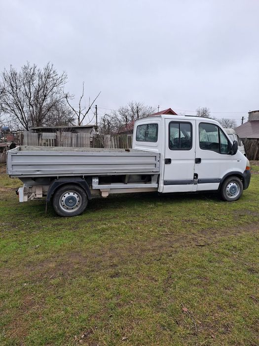 Vand Renault Master Doka 4400 euro,motor 2.5 Dci ,6 trepte ,dimensiuni