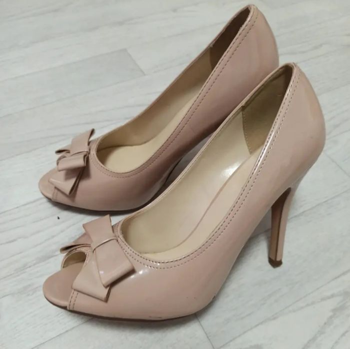 Продам туфли 40 размер