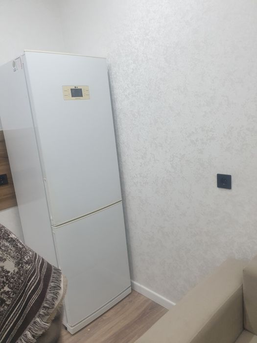 Холодильник  новый