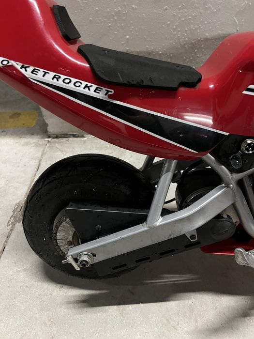 Razor pocket rocket електрическо детско моторче