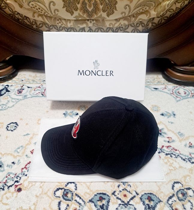 Бейсболка Кепка MONCLER, новая