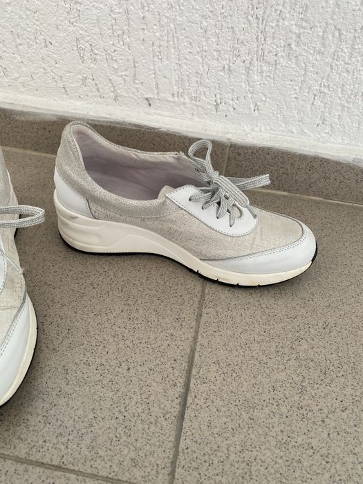 Дамски обувки естествена кожа