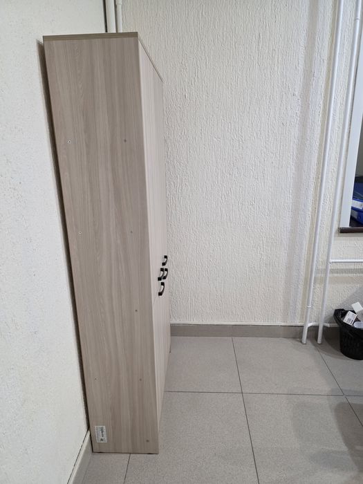 Продам шкаф офисный