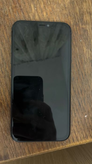 Se vinde Iphone 11 64 gb Memorie