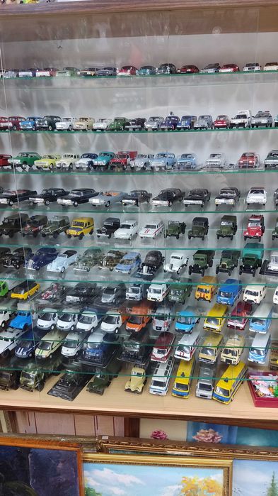 Модели автомобилей, игрушки СССР