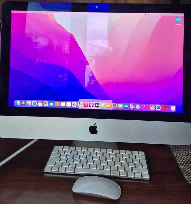 vand MAC retina 4k 21,5 inch 2017  stare ca nouI