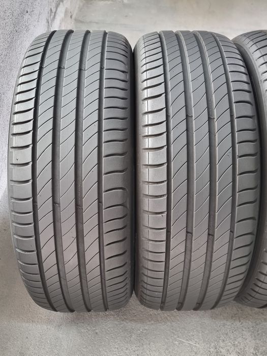 205/55/16 Michelin 4Броя: 170€ 7мм