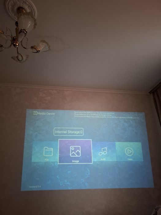 Проектор Chigo легко подключается