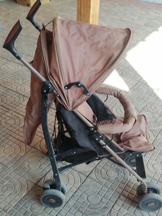 Болалар каляскаси сотилади