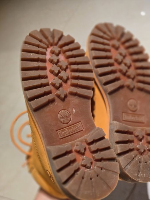 Ghete/ bocanci copii Timberland portocaliu marime 27- ediție limitată!