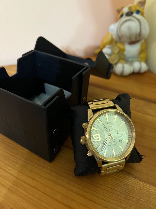 Часовник DIESEL без драскотина като нов